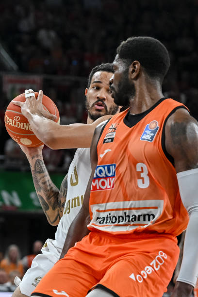 状况一直是 状况一直是