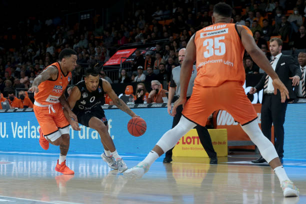 郑钦文的比 郑钦文的比